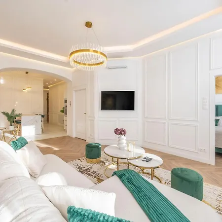Lägenhet Luxurious Charming E47 Center By Prestige Homes Budapest