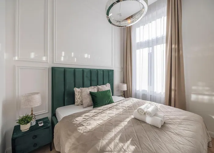Luxurious Charming E47 Center By Prestige Homes Apartmán
