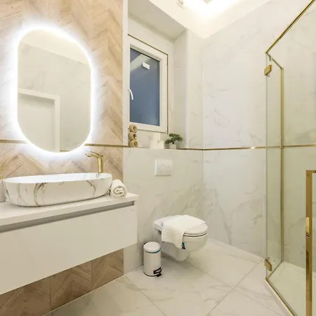 Luxurious Charming E47 Center By Prestige Homes Appartement *