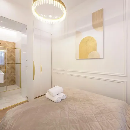 Luxurious Charming E47 Center By Prestige Homes Appartement Budapest